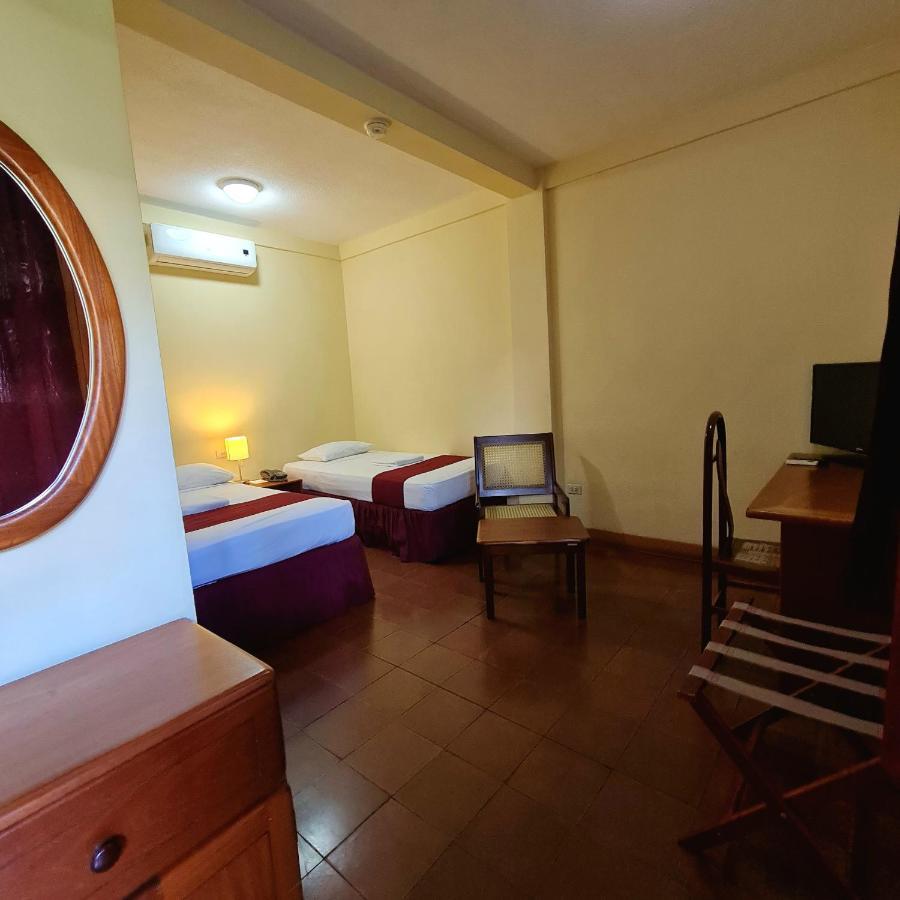 Hotel Austria Leon Exterior photo